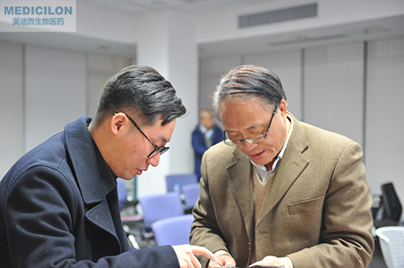 威客电竞临床前副总裁顾性初博士为与会者答疑解惑