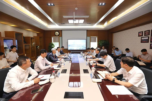 上海市委常委、浦东新戋戋委书记翁祖亮调研威客电竞生物医药